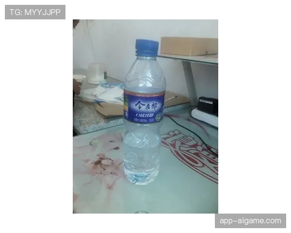 孙杨家的冰箱里是不是连矿泉水都得按毫升算？